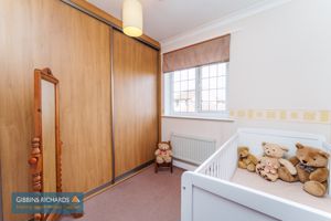 Bedroom- click for photo gallery